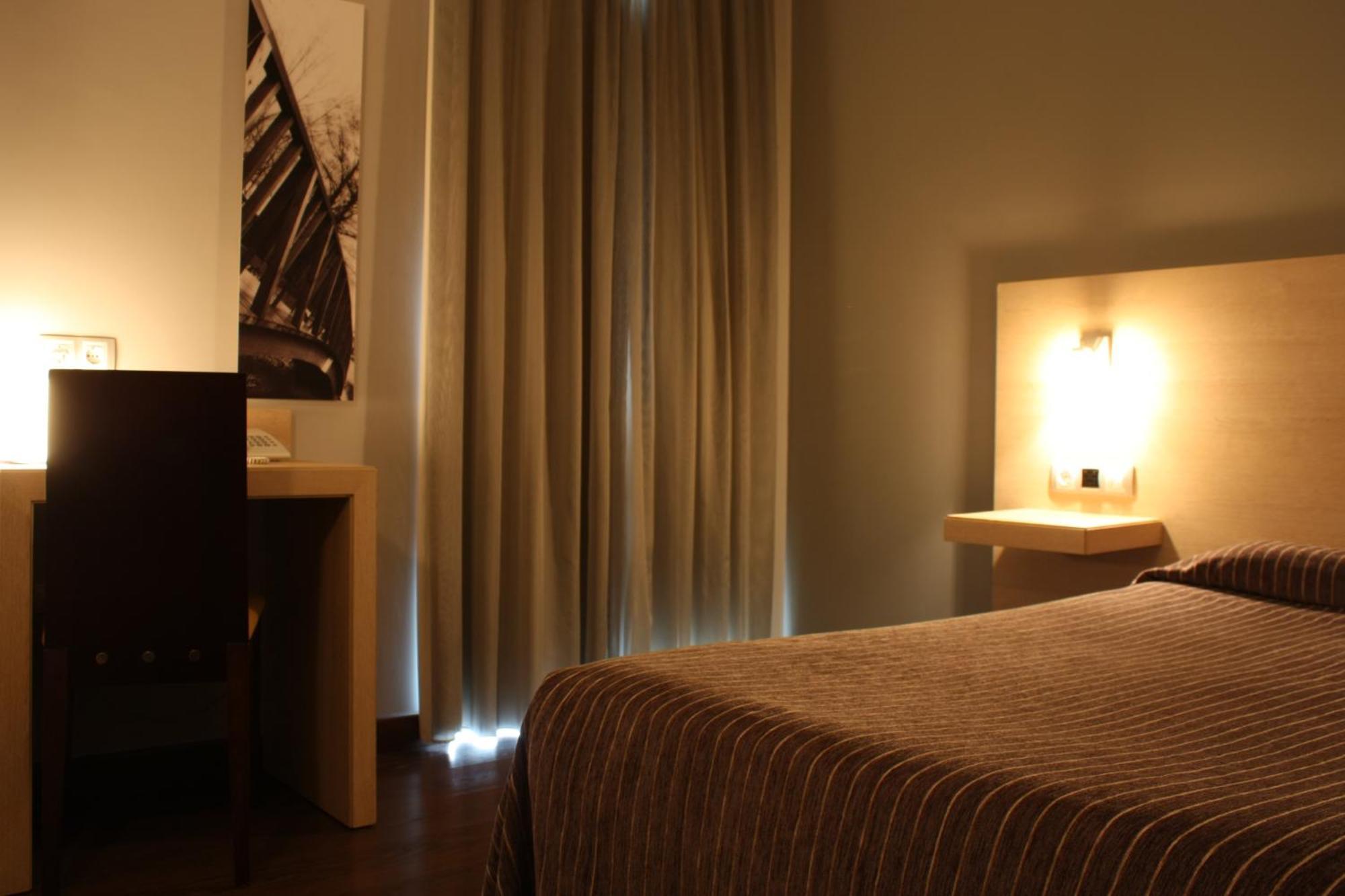 Hotel Pontes Do Eume Puentes de Garcia Rodriguez ห้อง รูปภาพ