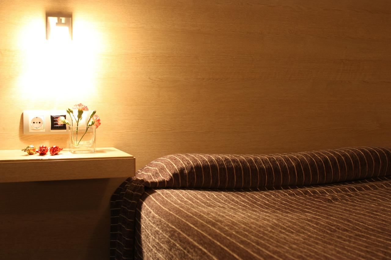 Hotel Pontes Do Eume Puentes de Garcia Rodriguez ภายนอก รูปภาพ